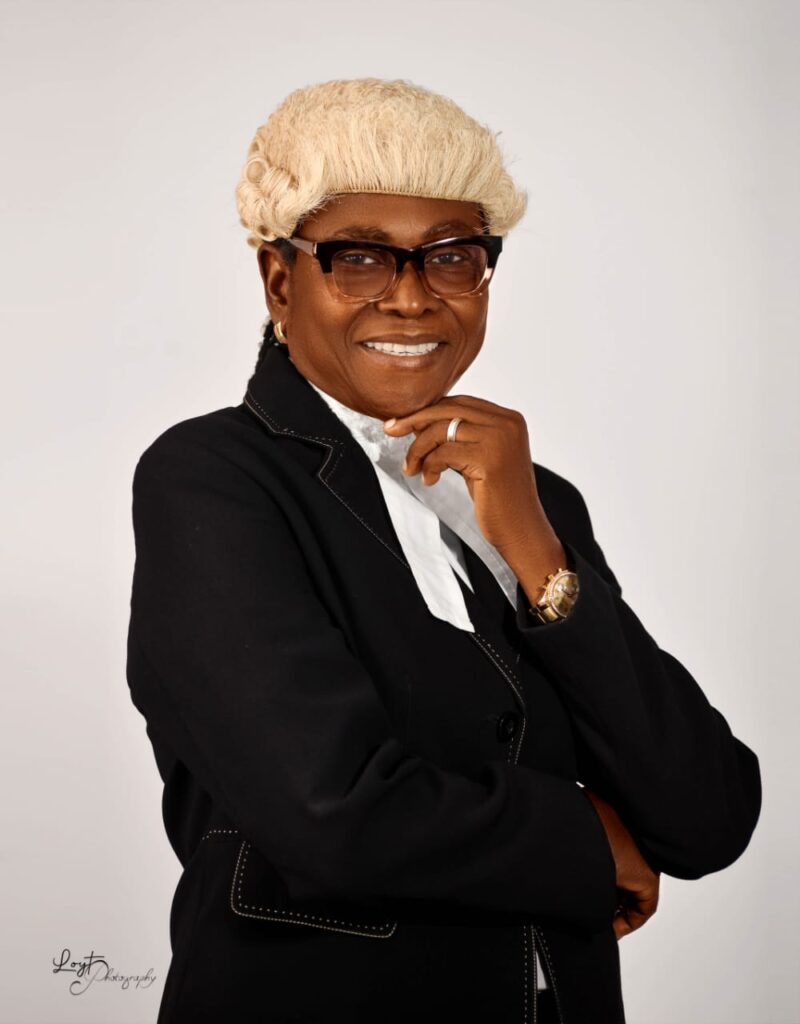 Dr Victoria
